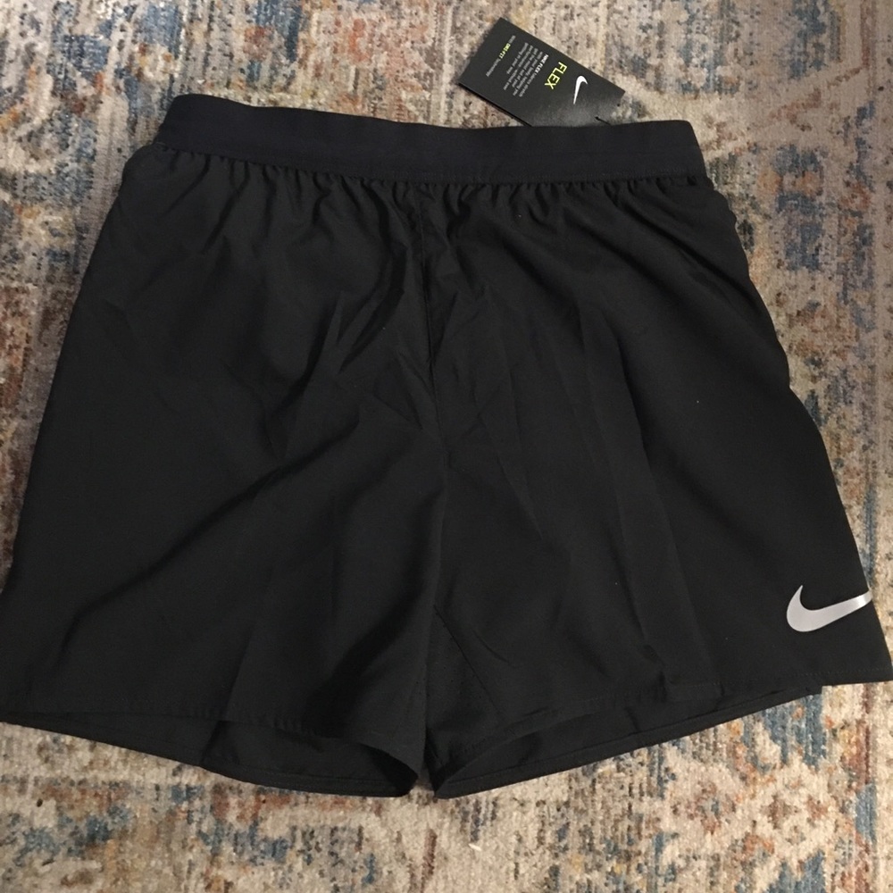 Brand New Nike Flex 5” shorts 🔥🔥